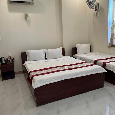 Hotel Tan Phu Ла Ги Екстериор снимка