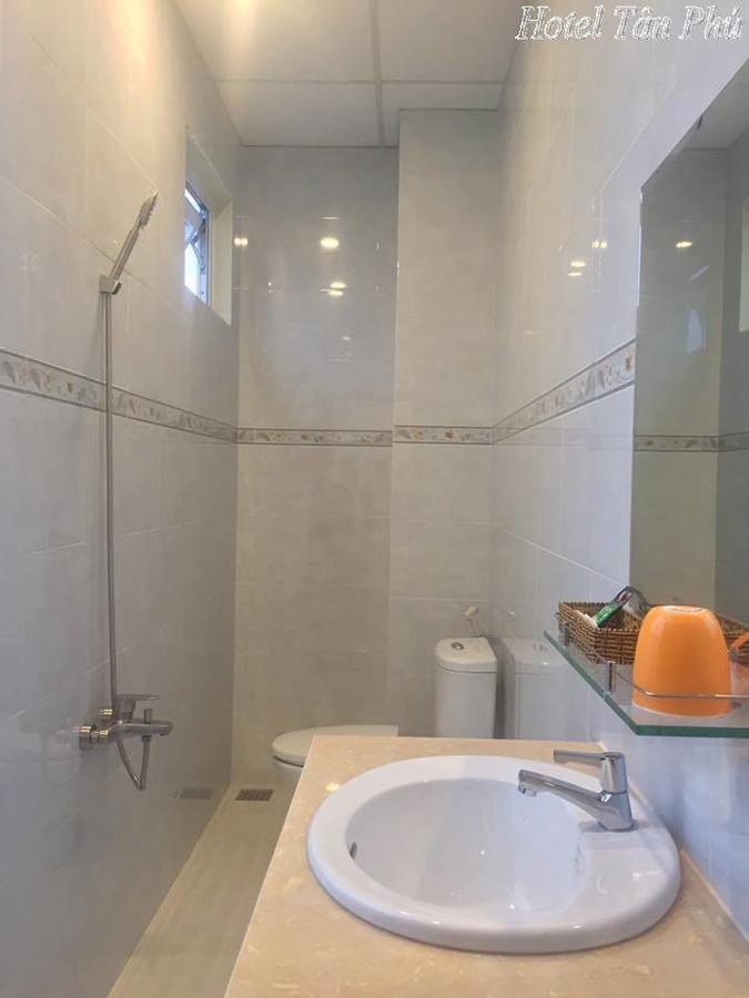 Hotel Tan Phu Ла Ги Екстериор снимка